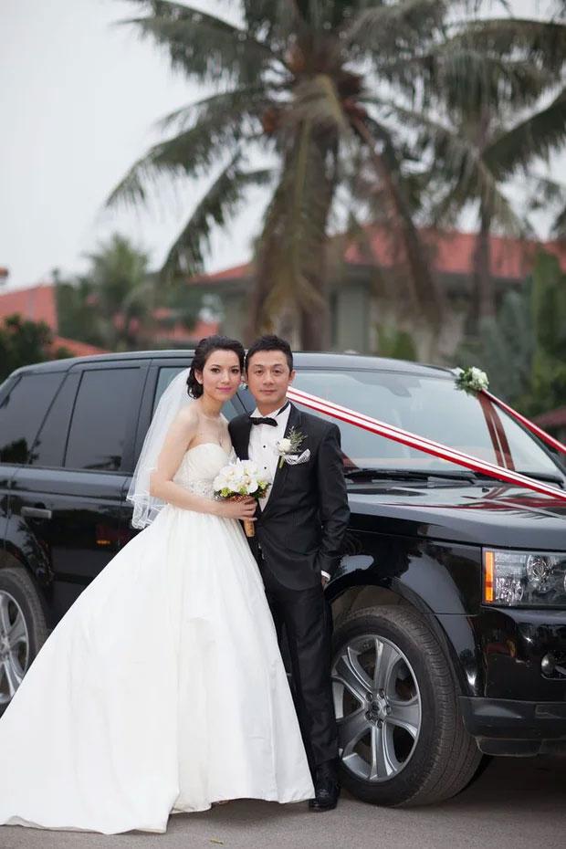 MC Anh Tuấn và vợ trẻ kém 14 tuổi đón con gái chào đời-4