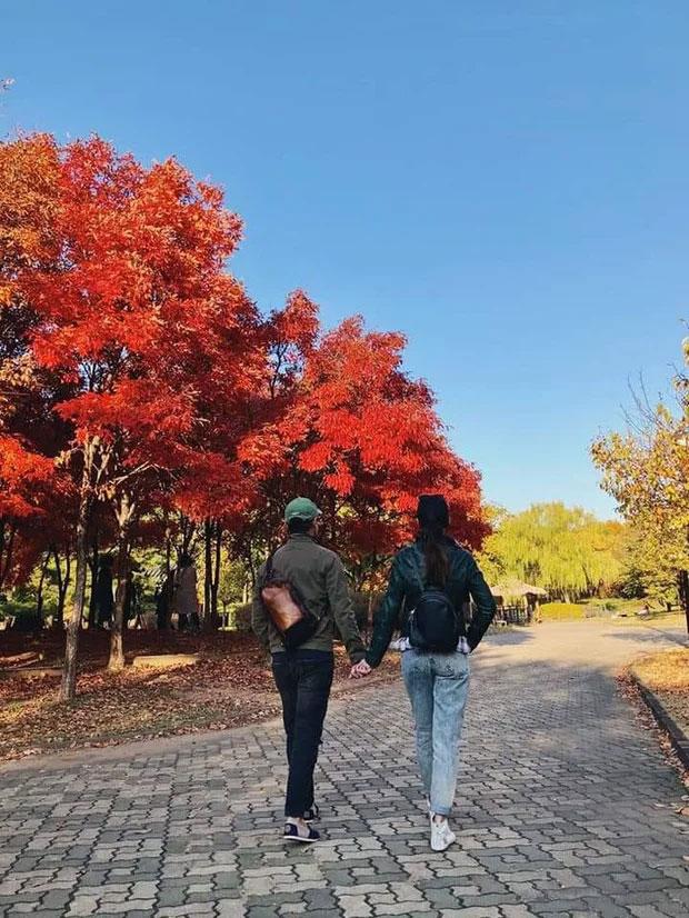 MC Anh Tuấn khoe ảnh hiếm về vợ thứ 2 kém 14 tuổi-1