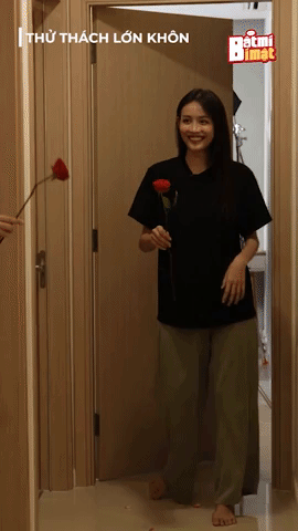 Phí Ngọc Hưng cầu hôn Trương Mỹ Nhân trên sóng truyền hình?-3