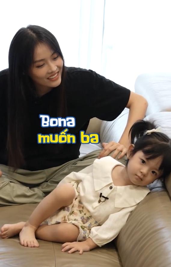 Phí Ngọc Hưng cầu hôn Trương Mỹ Nhân trên sóng truyền hình?-2