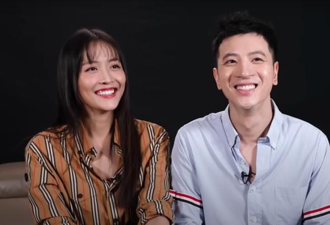 Phí Ngọc Hưng cầu hôn Trương Mỹ Nhân trên sóng truyền hình?-5