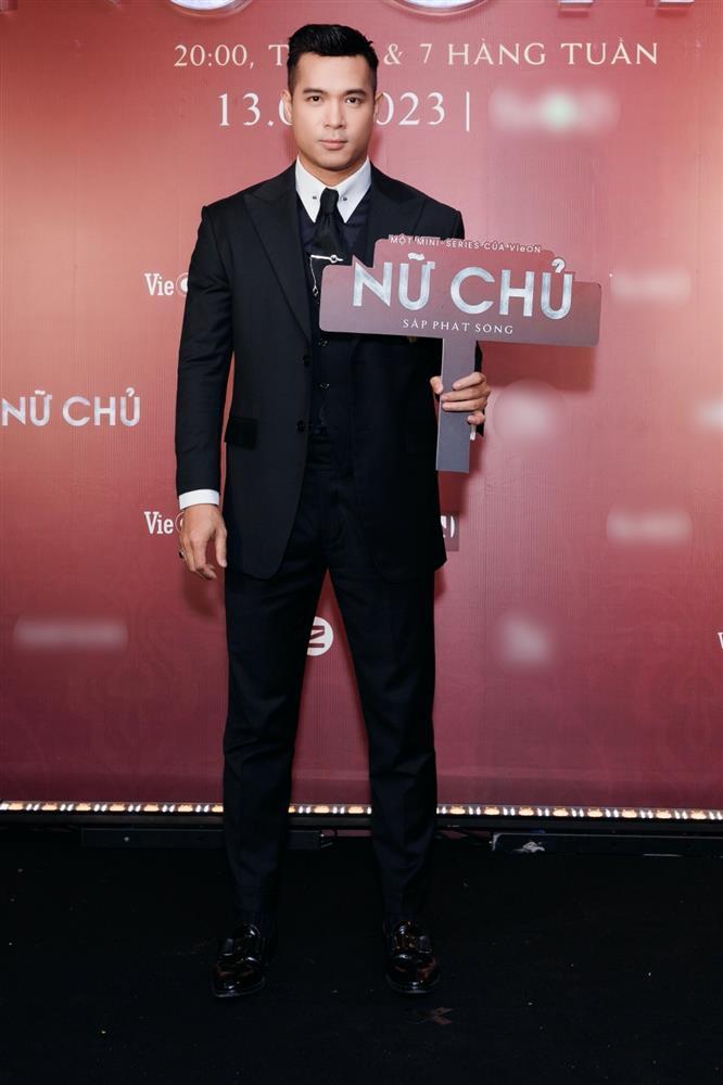 Thúy Ngân phải quay cảnh hôn Trương Thế Vinh nhiều lần-3