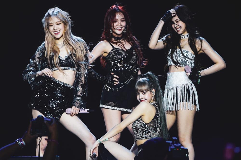 BLACKPINK là nghệ sĩ Kpop đầu tiên biểu diễn chính tại Coachella 2023-2