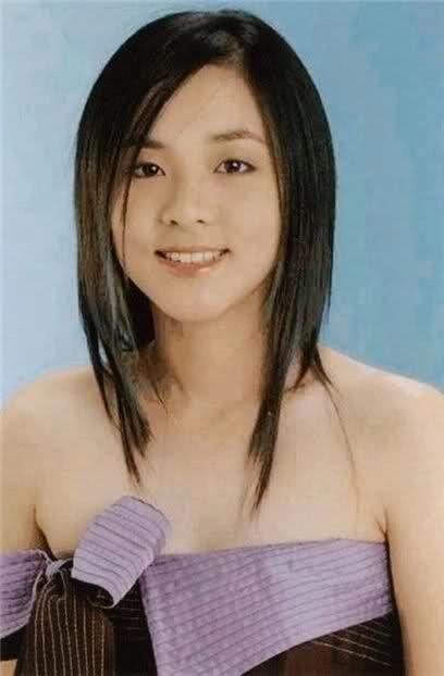 1 nữ idol từng bị đàn em kém 10 tuổi lườm nguýt vì ngỡ học sinh tiểu học-4