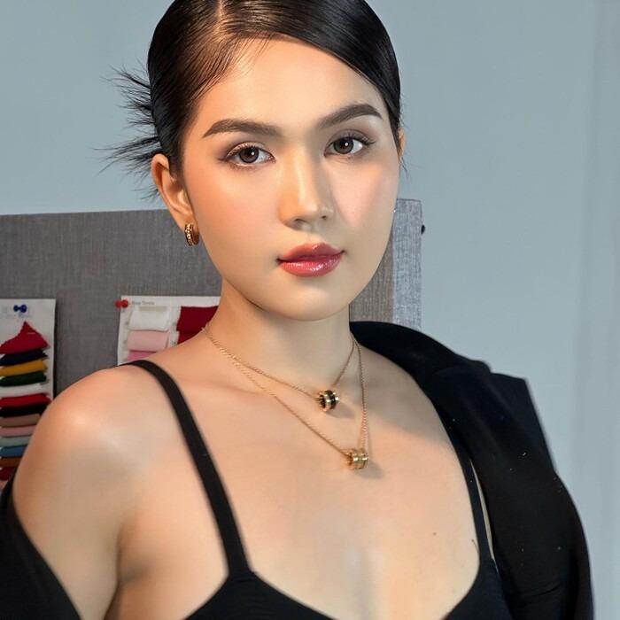 Không nhận ra Ngọc Trinh với cằm nọng, mặt tròn xoe-12