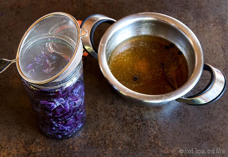 Ngày Tết làm bắp cải tím ngâm chua vừa đẹp vừa chống ngán-4