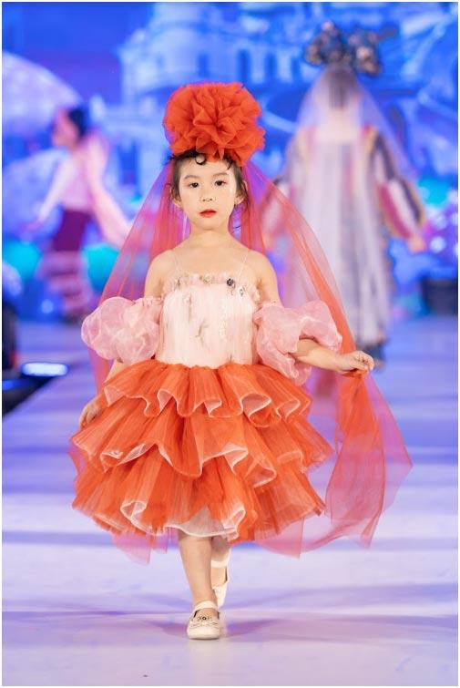Mẫu nhí đình đám quy tụ tại show thời trang vũ kịch-3