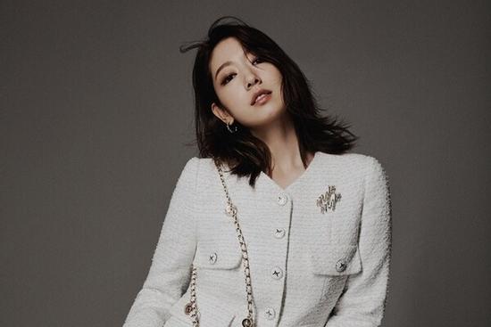 Park Shin Hye tái xuất làng giải trí, nhan sắc cực phẩm