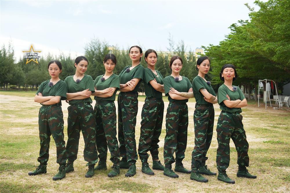 Sau Kỳ Duyên, Mai Âm Nhạc nhập ngũ gây tranh cãi vì trang điểm lố-1