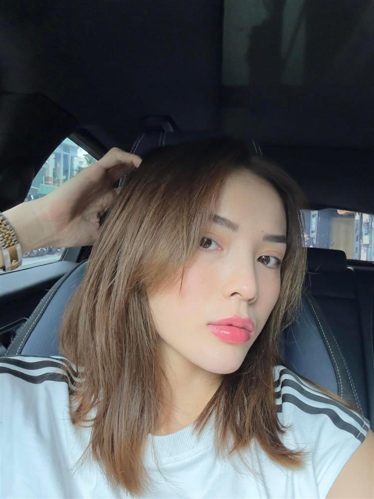Khoe da tuổi 27, Kỳ Duyên bị soi ra chi tiết hài hước trên mặt-2