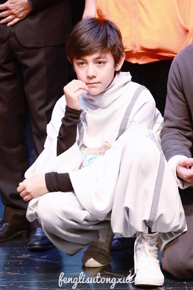 Ngoại hình chuẩn soái ca của con trai ảnh đế Lưu Diệp-4