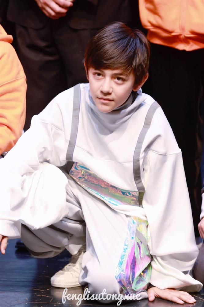 Ngoại hình chuẩn soái ca của con trai ảnh đế Lưu Diệp-5