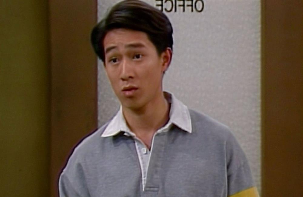 Nam diễn viên gốc Việt thắng Brad Pitt ở Quả cầu Vàng là ai?-3