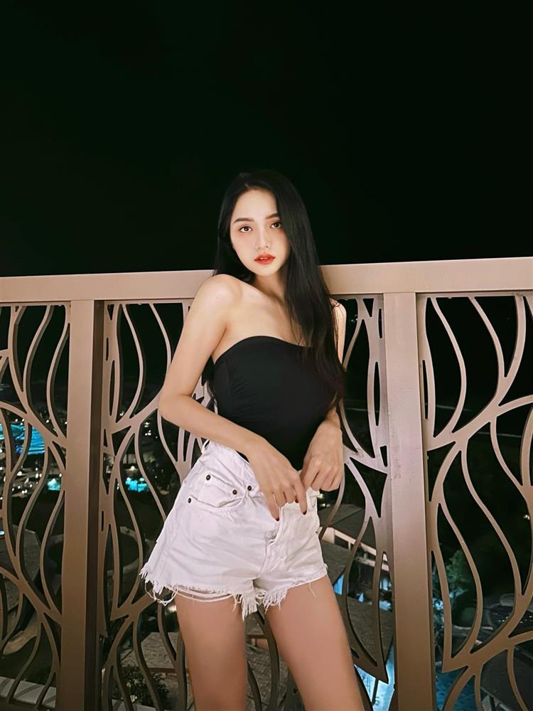 Hương Giang nói gì về tin đồn hẹn hò tình mới ngoại quốc?-1