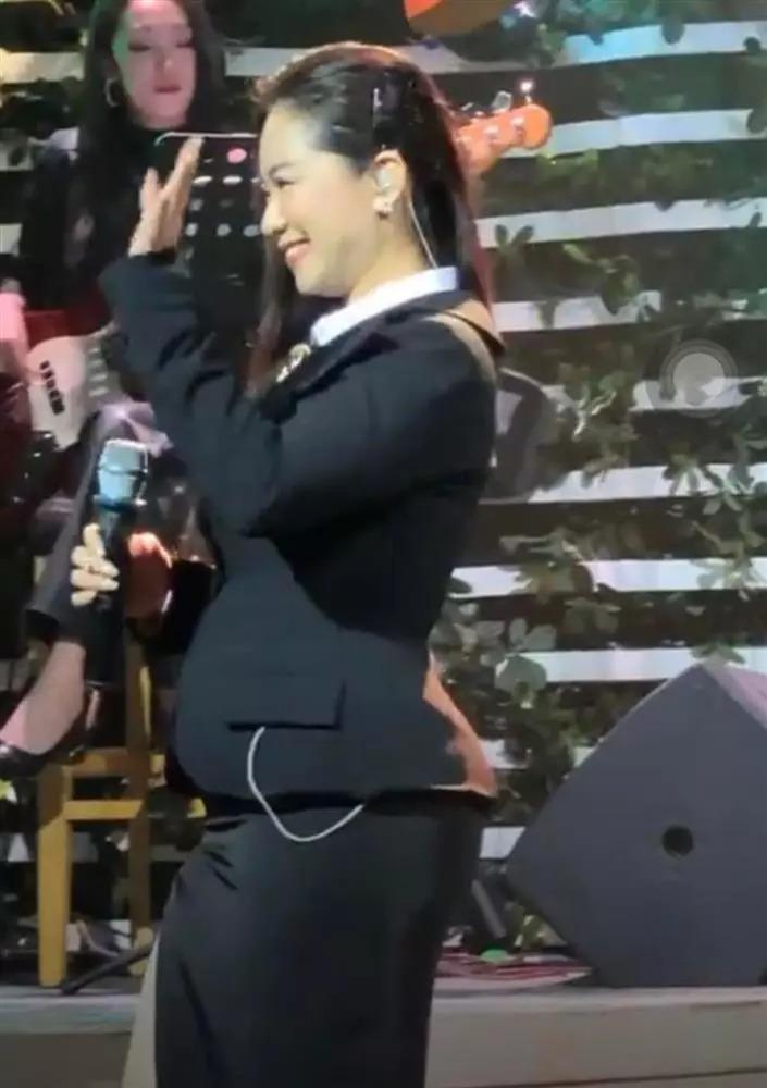 CAM thường bắt trọn Lương Bích Hữu, sắc vóc hiện ra sao?-3