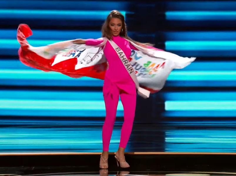 Thí sinh Miss Universe 2022 duy nhất mặc quần dài thi bikini-3