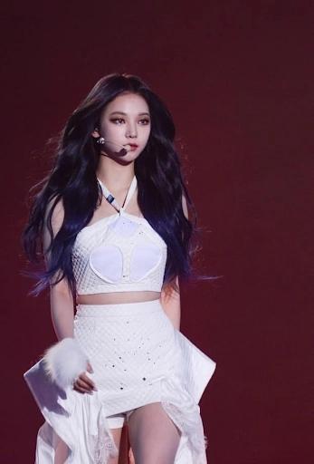 Nhóm nữ AI quá giống người thật, 1 thành viên aespa lập tức bị gọi tên-4