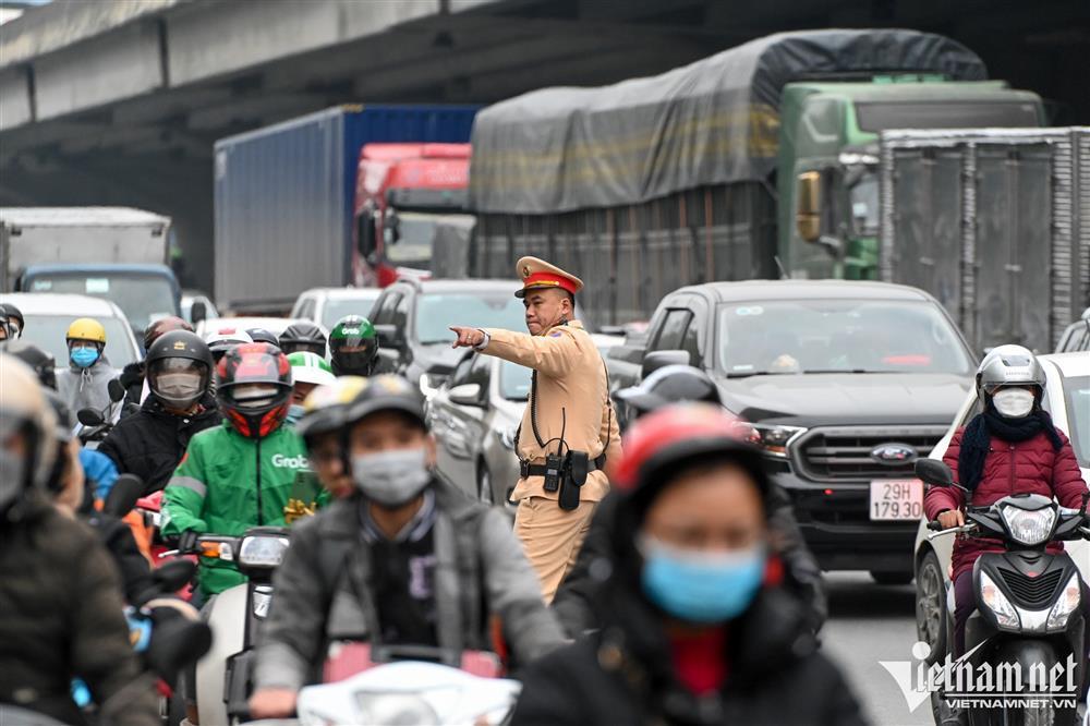 Đánh vật với giao thông Hà Nội ngày giáp Tết-4