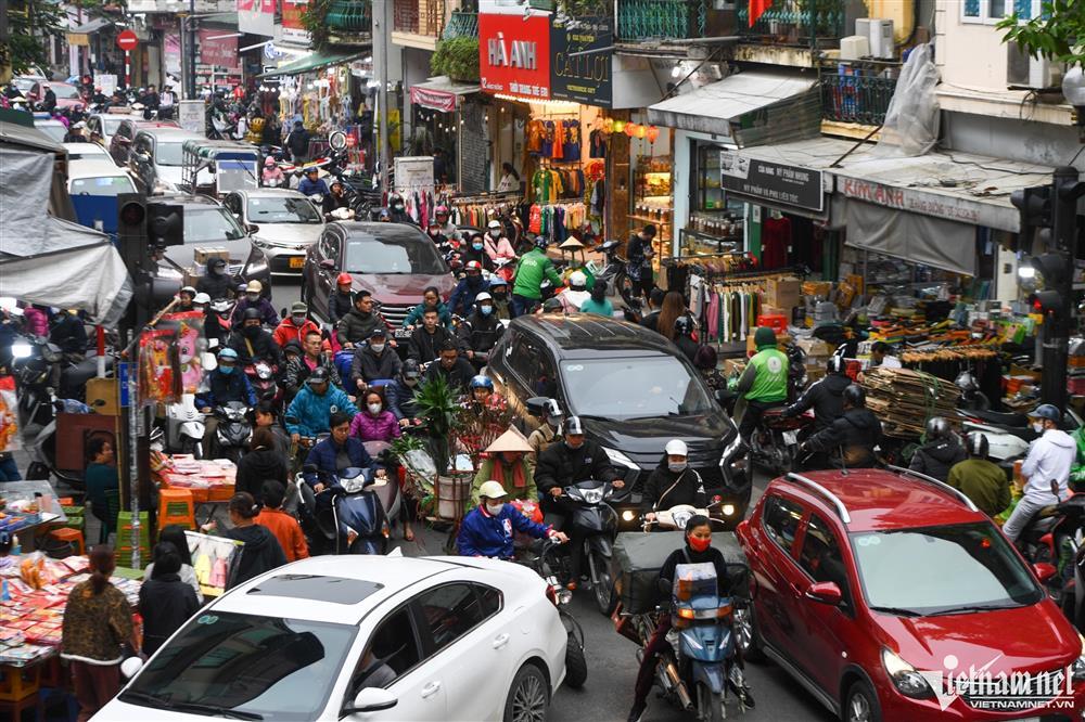 Đánh vật với giao thông Hà Nội ngày giáp Tết-7