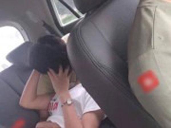 Giả vờ ngủ say, vợ ly hôn khi biết việc chồng làm với cô bạn thân-1