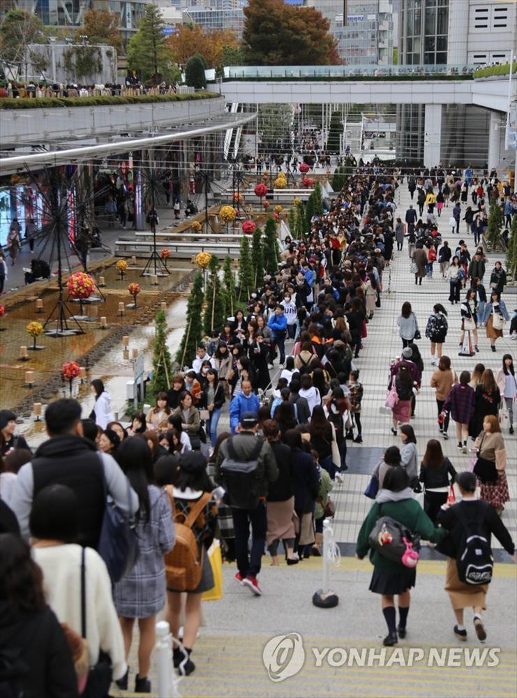 Hai bé gái Pakistan bỏ nhà đi 1200 km để gặp BTS-2