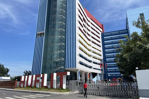 Trường HUFLIT lên tiếng vụ nữ sinh nghi bị xâm hại tình dục-2