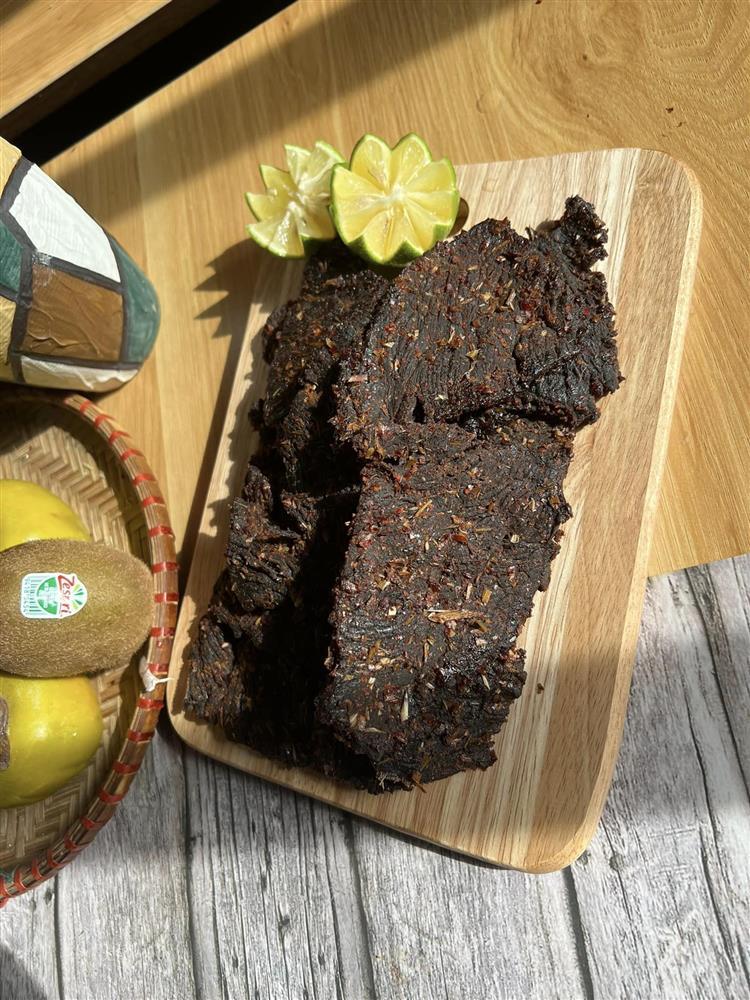 Nàng 9x chỉ cách làm bò khô ngon đúng điệu đãi khách dịp Tết-5