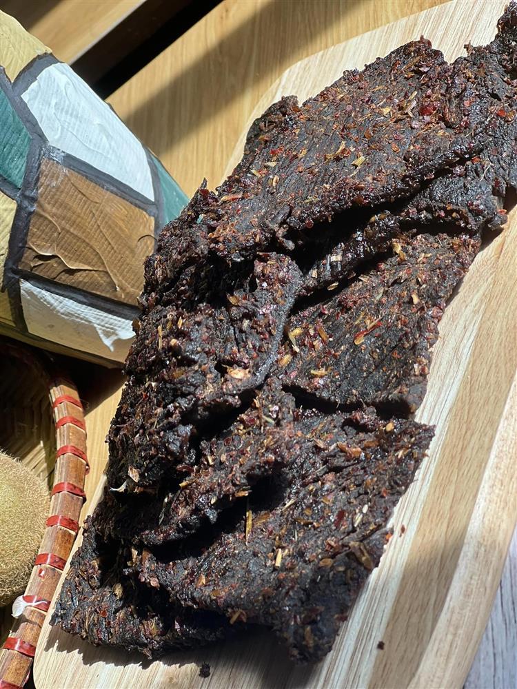 Nàng 9x chỉ cách làm bò khô ngon đúng điệu đãi khách dịp Tết-6