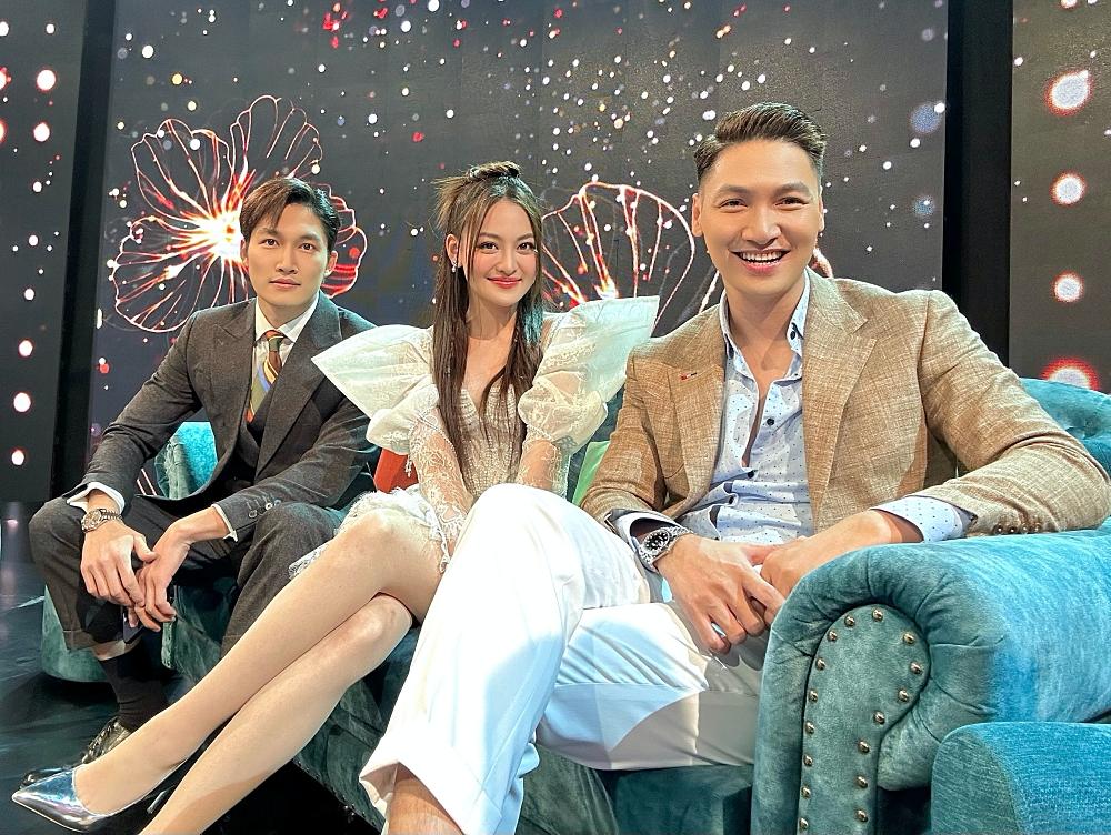 Cô em trời hành Thùy Anh tái xuất thành gái ngoan bên Mạnh Trường, Đình Tú-5