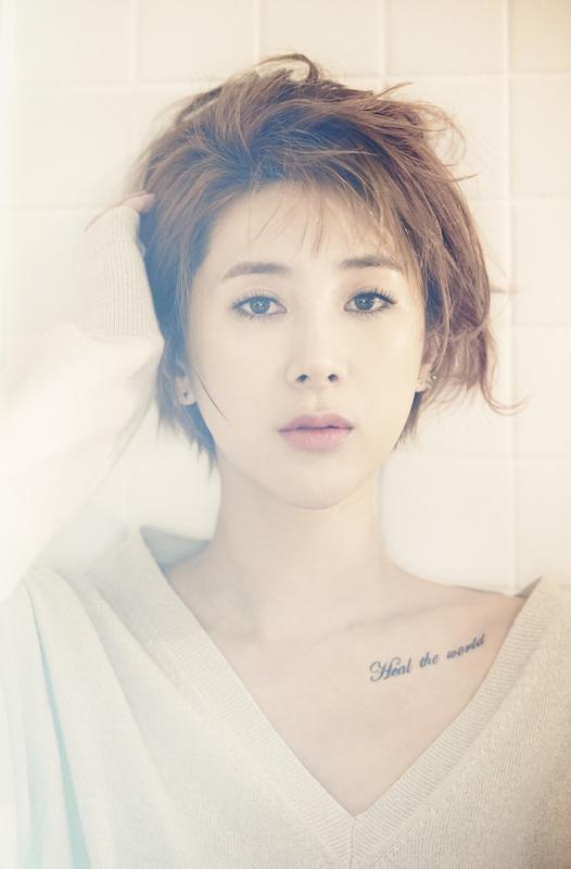 Thông báo tin kết hôn, nữ ca sĩ bạo hành nhân viên bị mắng tơi tả-1