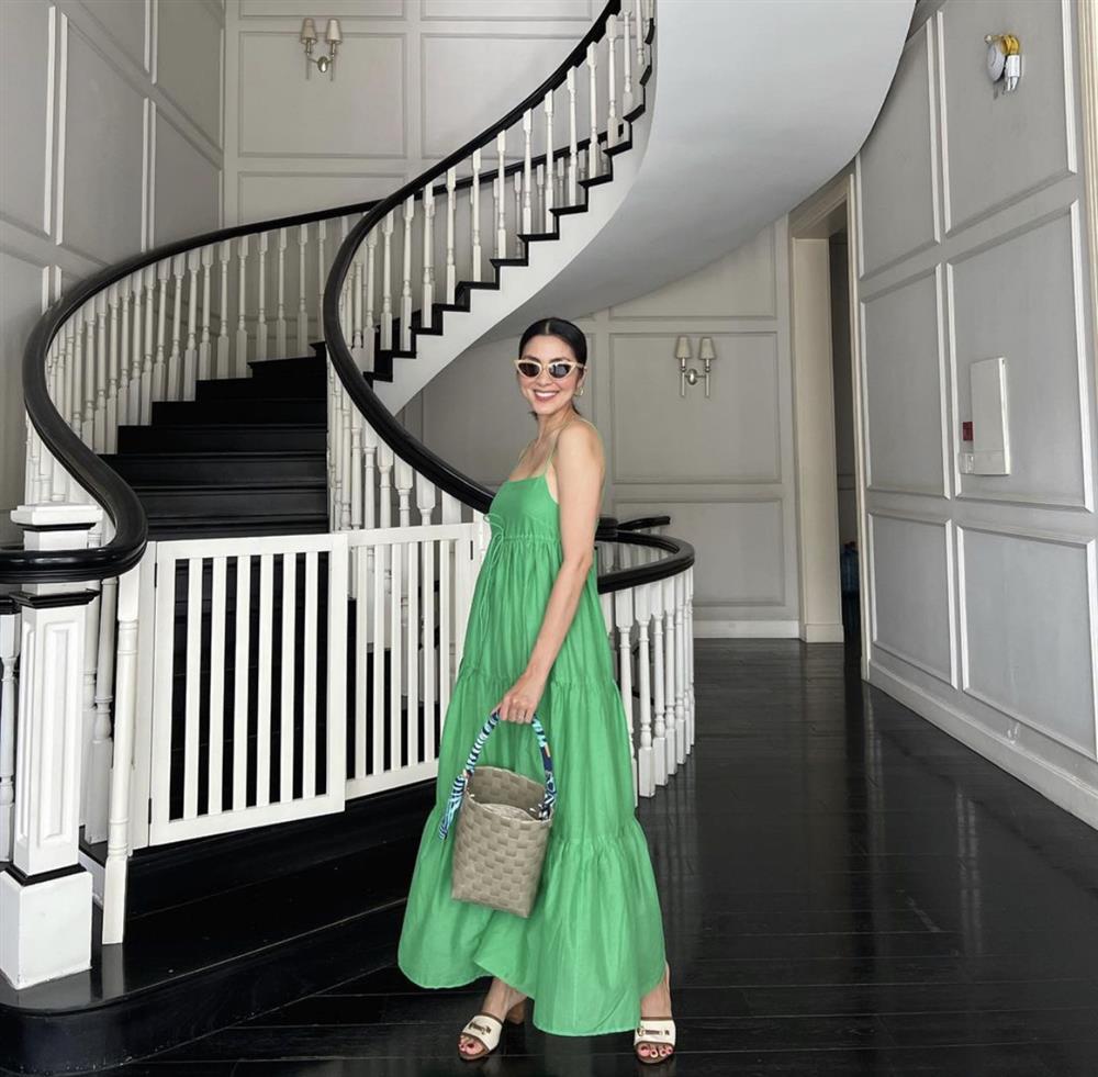 Học Hà Tăng, Thanh Hằng mix đồ chơi Tết rực rỡ sắc màu-2