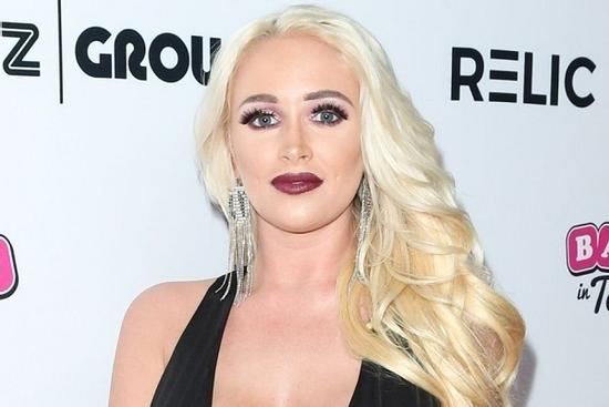 Cựu người mẫu ngồi tù vì sát hại người tình lớn tuổi