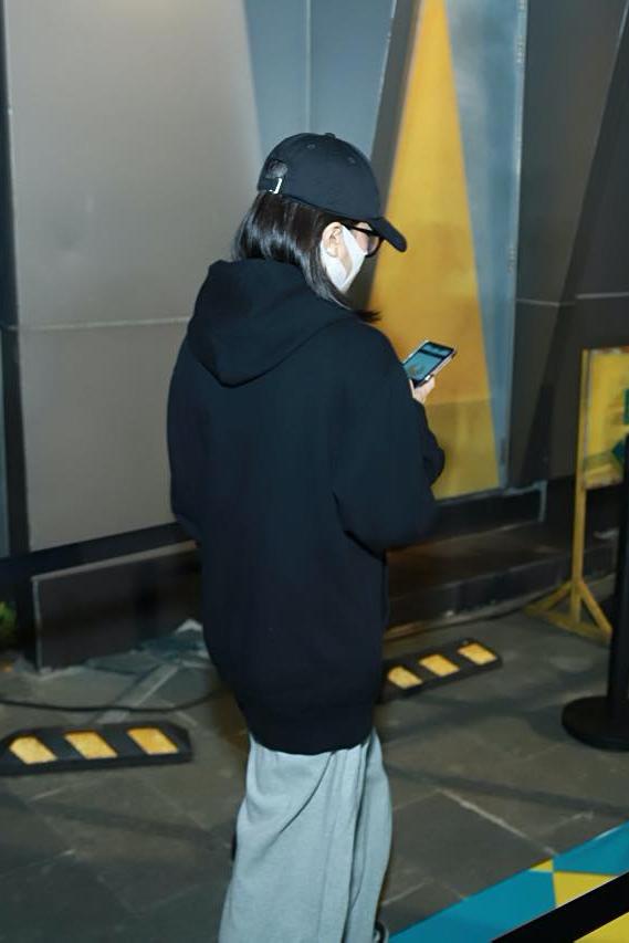 Diệu Nhi đột kích hậu trường, nói 4 chữ khiến Anh Tú tan chảy-2