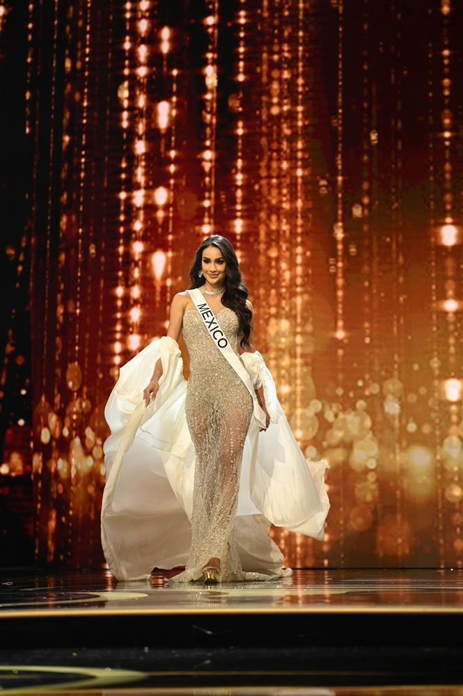 Top 15 đầm dạ hội đẹp nhất bán kết Miss Universe 2022-10