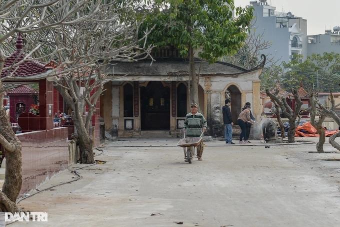 Nghề lau dọn nhà cho người đã khuất ở Hà Nội tất bật cận Tết-1