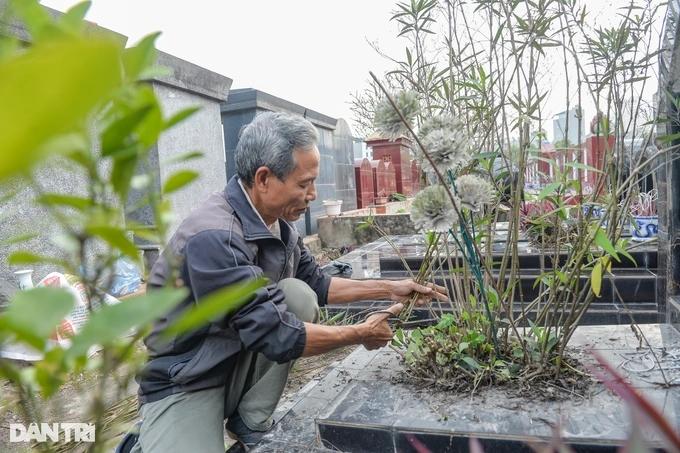 Nghề lau dọn nhà cho người đã khuất ở Hà Nội tất bật cận Tết-2