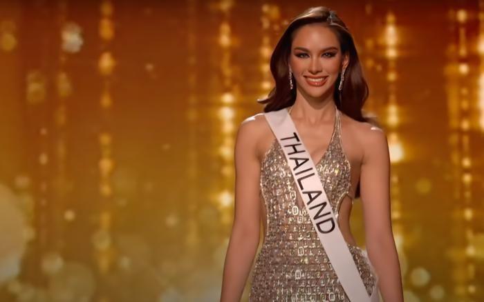 Đại diện Thái Lan mặc váy làm bằng nắp lon tại Miss Universe 2022-4