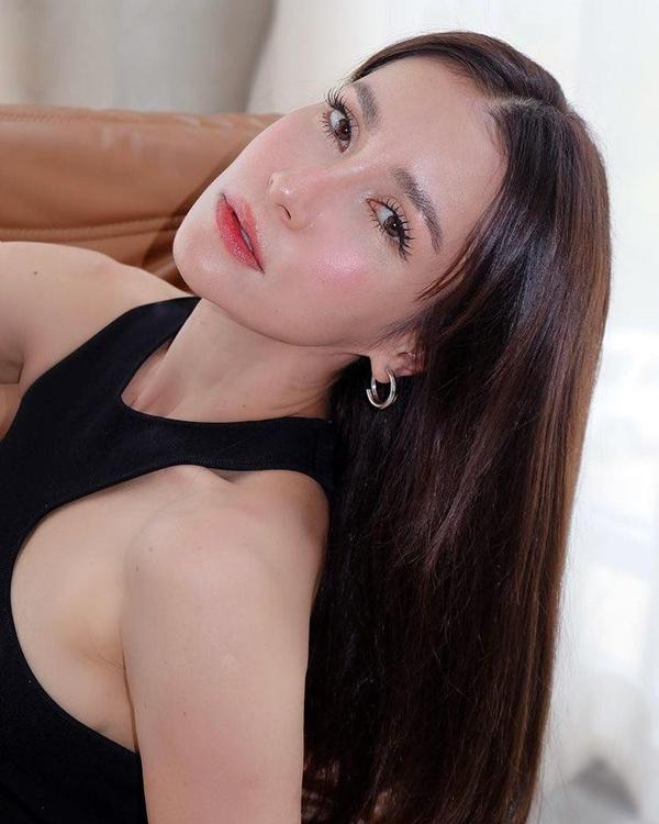 Mỹ nhân lai quyền lực showbiz: Học vấn khủng, yêu 30 năm chưa cưới-2