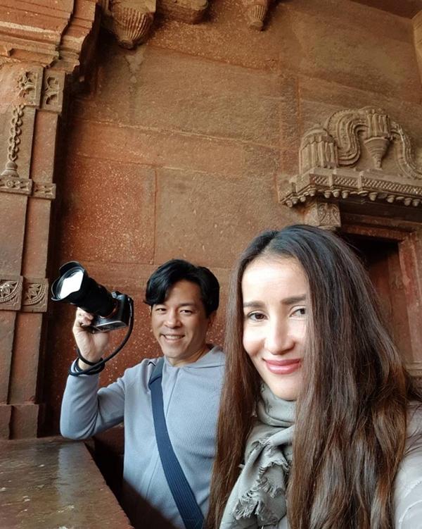 Mỹ nhân lai quyền lực showbiz: Học vấn khủng, yêu 30 năm chưa cưới-6