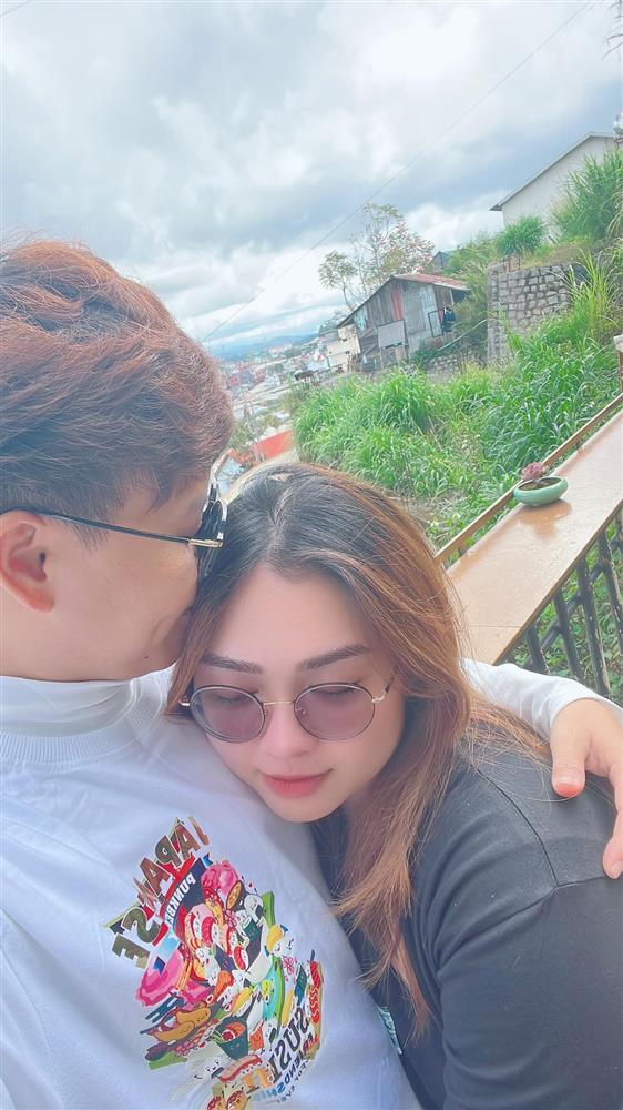 Showbiz Việt ngày 13/1: Thiện Nhân e ấp bên người yêu đồng giới-2