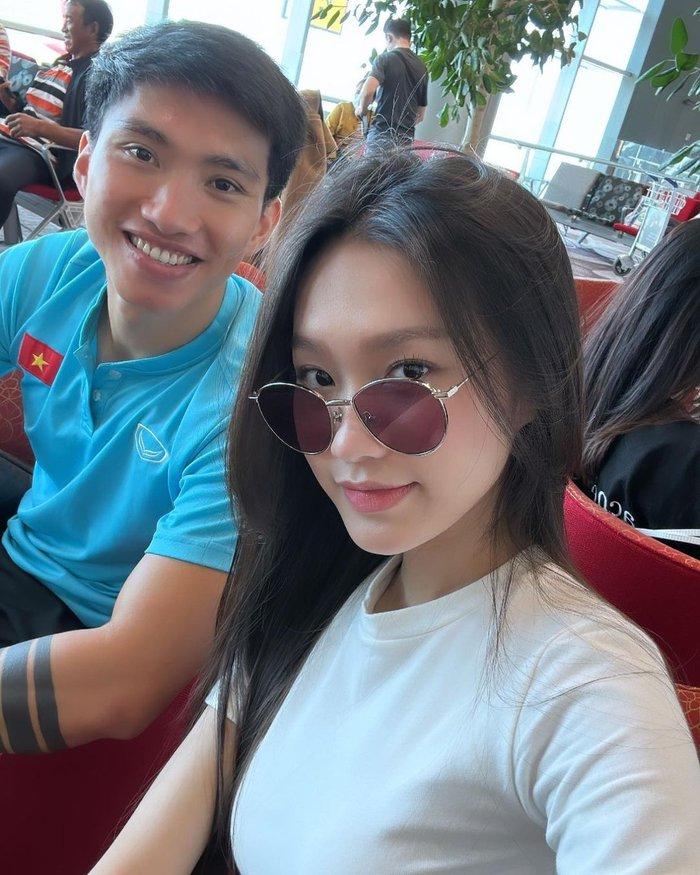 Nửa kia làm hậu phương vững chắc các cầu thủ tuyển Việt Nam-1