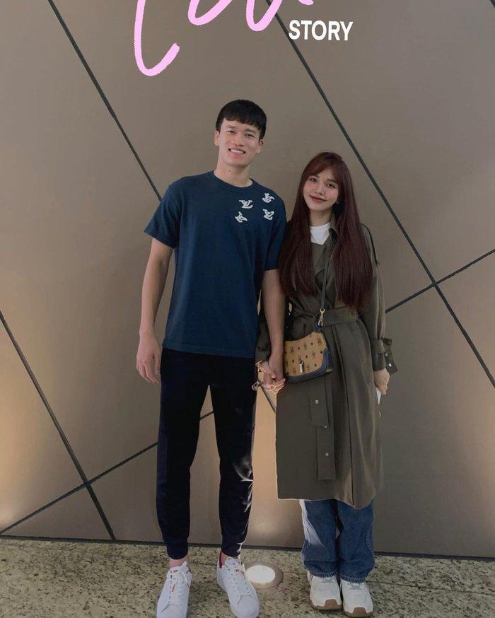 Nửa kia làm hậu phương vững chắc các cầu thủ tuyển Việt Nam-5