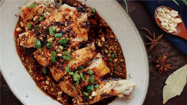 Cách làm gà cay Tứ Xuyên, ngày lạnh ăn không gì hợp bằng-1