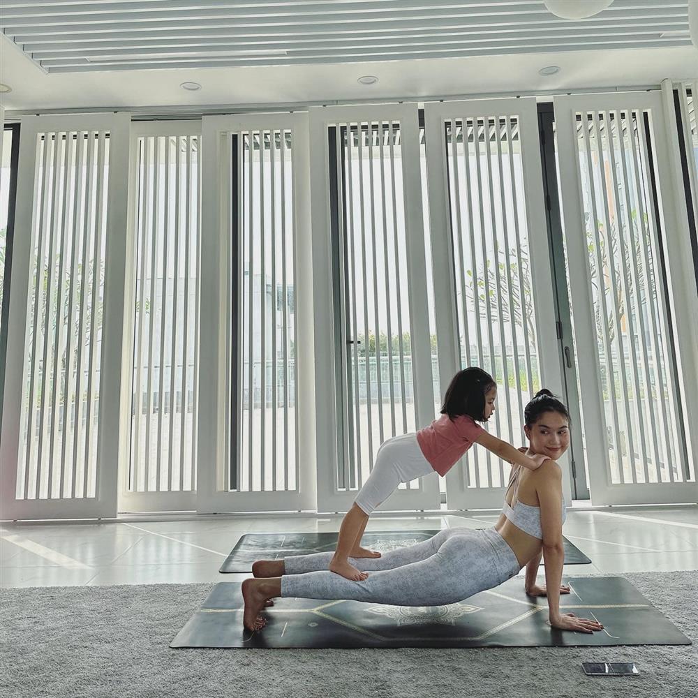 Showbiz Việt ngày 15/1: Đại Nghĩa vừa đi sự kiện đã bị trù ẻo-13