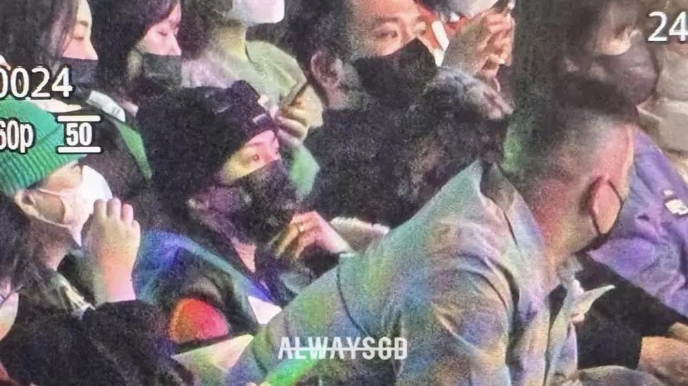 Không ngại thị phi, G-Dragon đăng ảnh chụp chung với ái nữ nhà tài phiệt-2