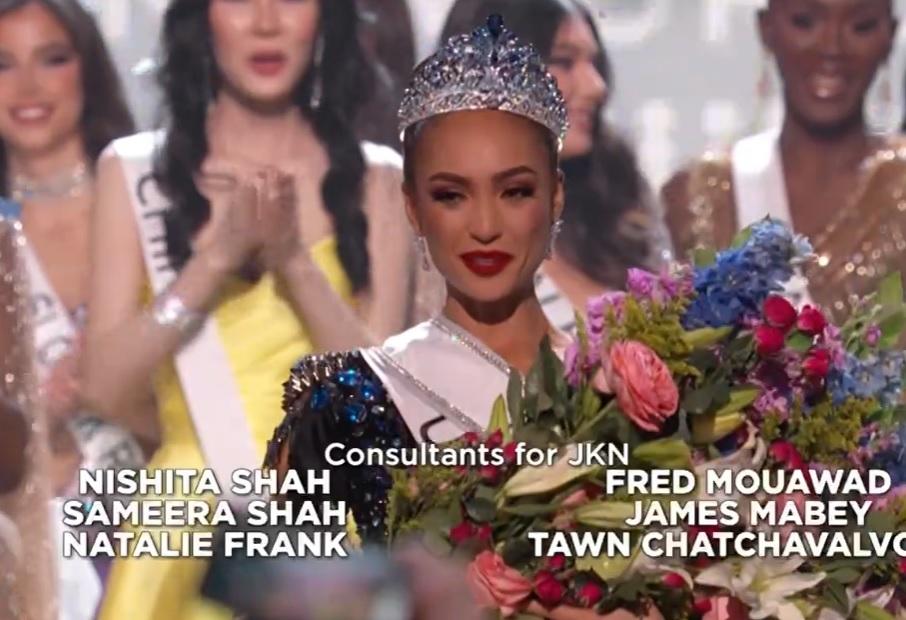 Nhan sắc lai cuốn hút, profile ấn tượng của tân Miss Universe-2