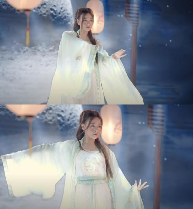 Phương Oanh vẫn niềm nở khi bị netizen chê hát cứng như củi-3