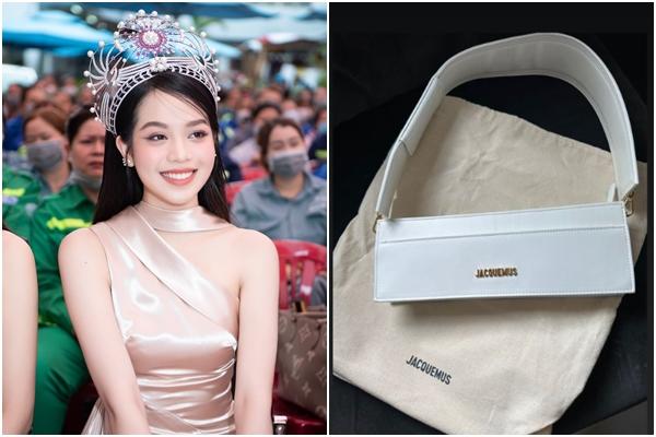 Hoa hậu Việt Nam 2022 Thanh Thủy mặc áo dài đỏ rực homecoming-14