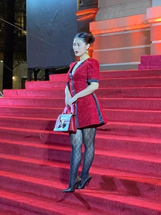 Ngọc Thanh Tâm phối đồ đón Tết sành điệu vẫn bị chê sến-9