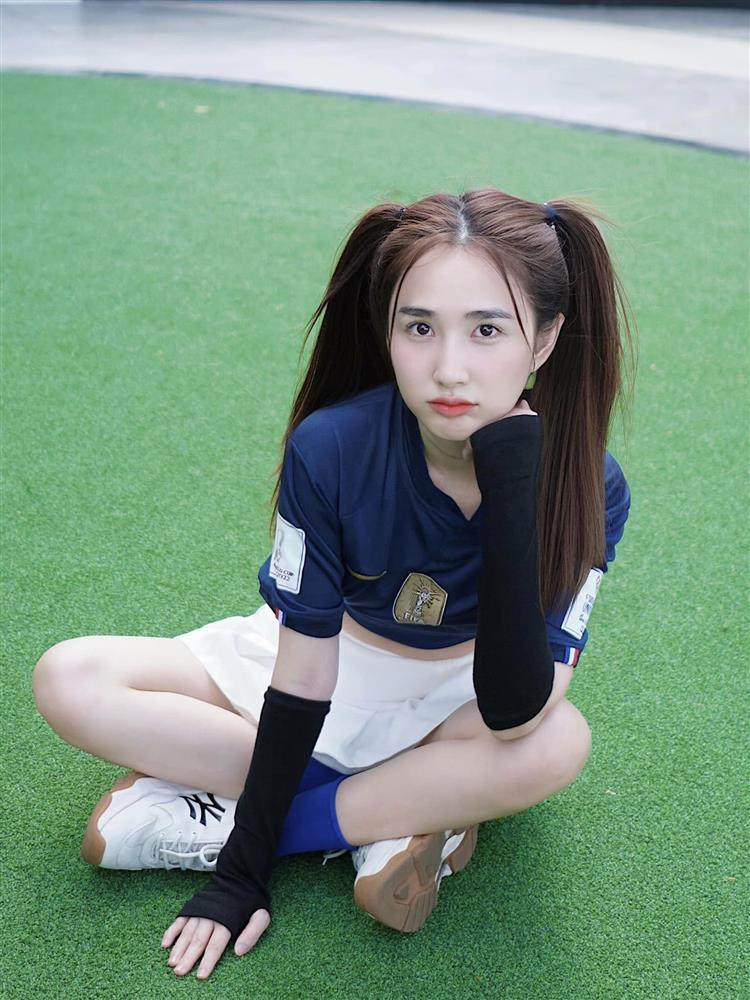 Profile siêu khủng gái xinh gây bão trận chung kết lượt về AFF Cup-6